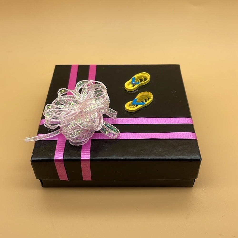 Cookie Lee Rhinestone Stretch Bracelet and Ring Set with Handmade Gift Box, New - Picture 7 of 8